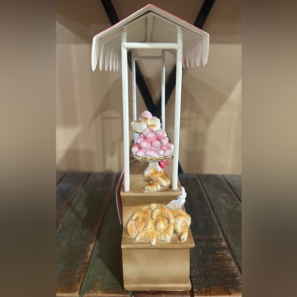 Martha Stewart Sweet Breads Market Table Decor - Picture 4 of 4